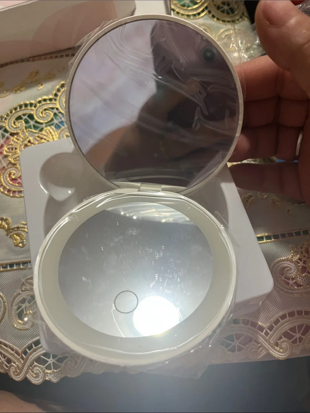 Neutrogena White Compact Pocket Mirror - Double-Sided